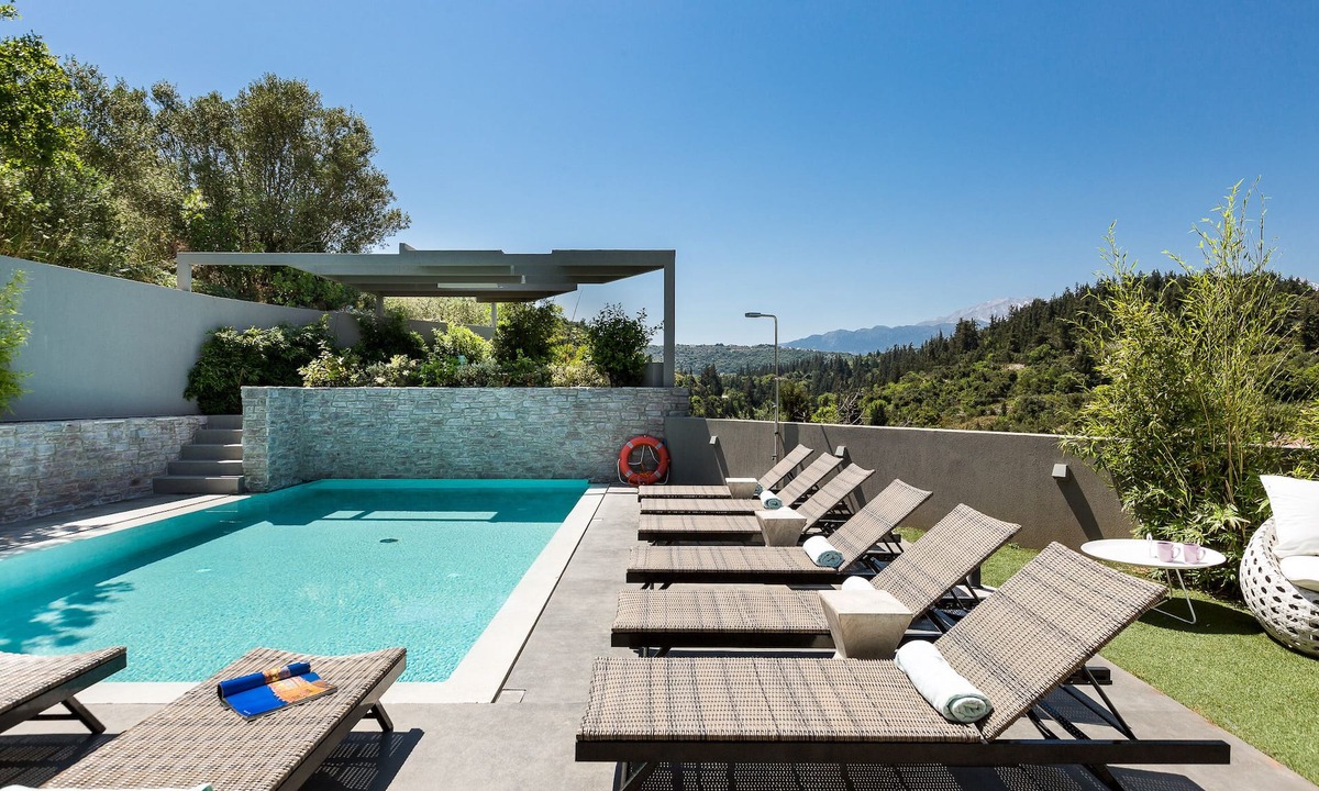 Aspro Villa | Villa Blanche - White Mountain Gaze by etouri