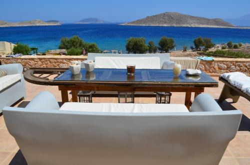 Halki House | Villa Blu Majestic beach villa