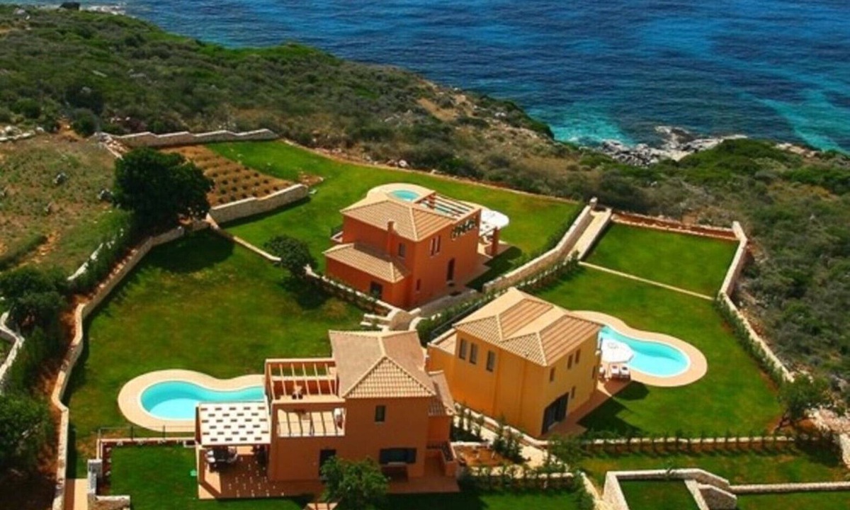 Skala Villa | Villa C, Brio Exclusive | 5BR Seafront Family Villa with Private Pool & Jetty