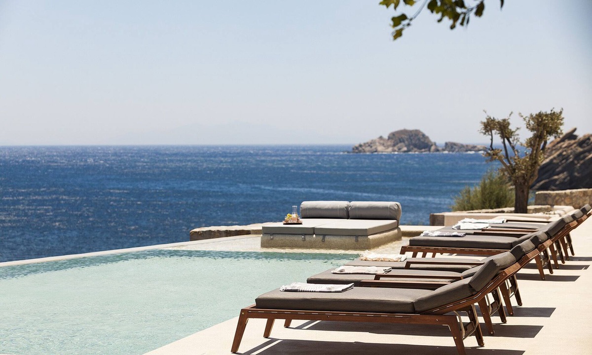 Agios Ioannis Villa | Villa Cascade - Exclusive Waterfront Villa with Infinity Pool and Hot Tub