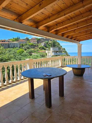 Himare Villa | Villa Castel