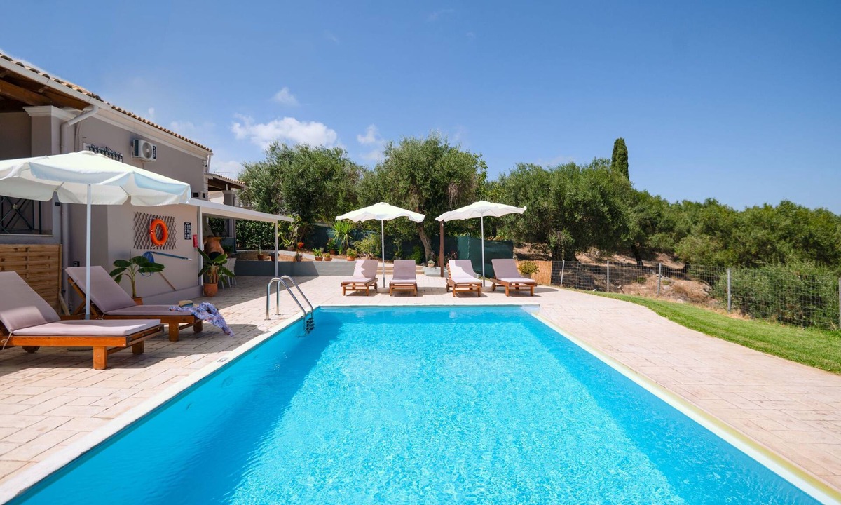 Petaleia Villa | Villa ChrisDina in Nymfes