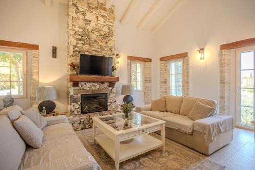 Petaleia Villa | Villa Christina