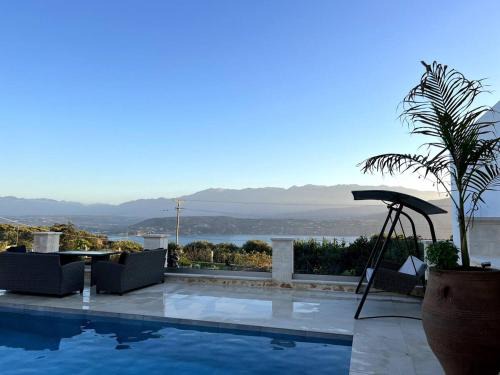 Sternes Villa | Villa Cisternis