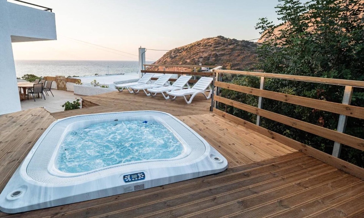 Fodele Villa | Villa 'Dirui' with Sea View, Wi-Fi and Air Conditioning