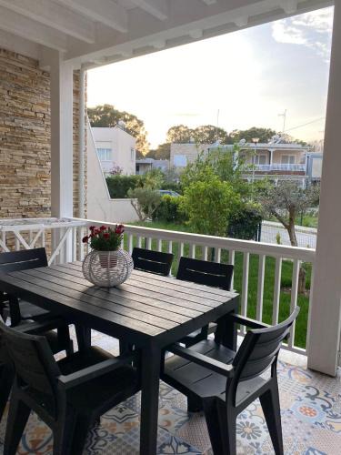 Ishem Villa | Villa DOLCE VITA Lalzi Bay - Beach House