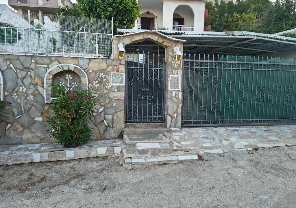 Agia Marina Mikrolimanou House | Villa Elvira
