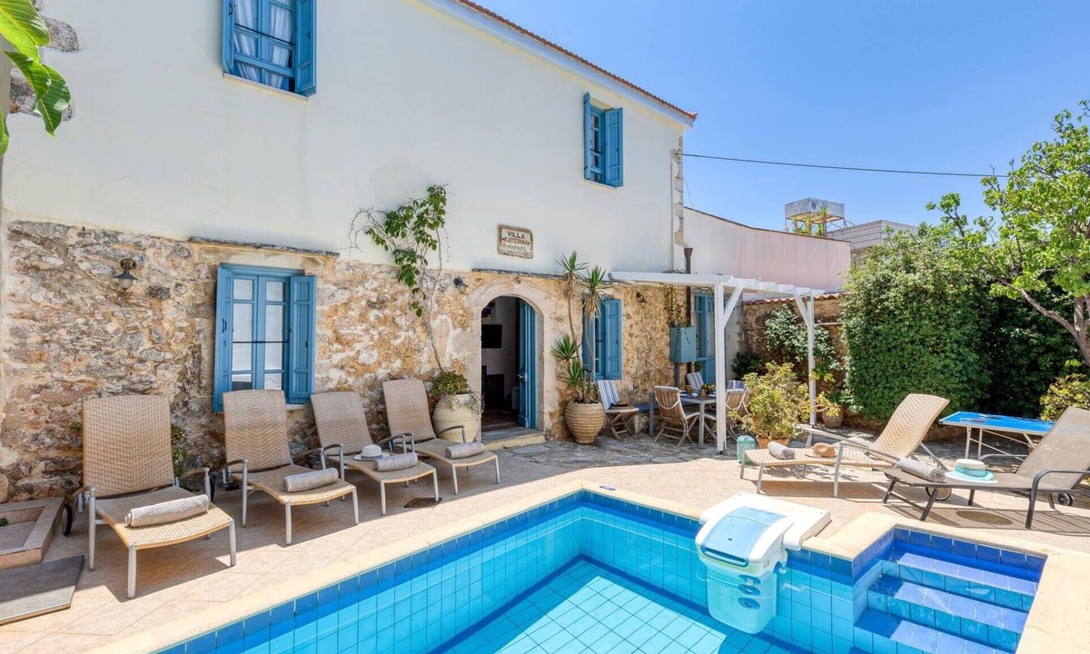 Plaka Villa | Villa Epavlis by Villa Plus
