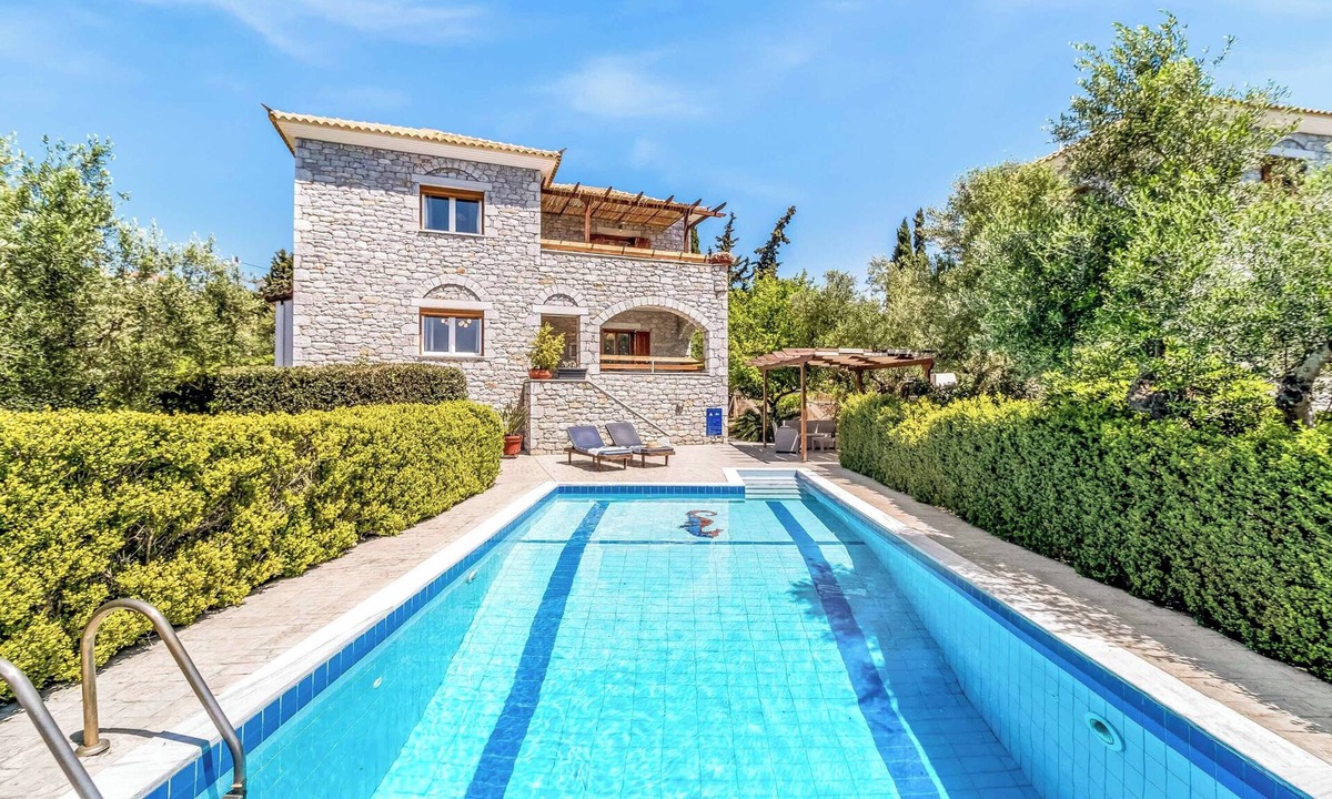 Pylos-Nestoras Villa | Villa Epavlis - Three Bedroom Villa, Sleeps 6