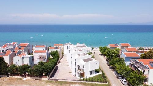 Polichrono Villa | Villa Gaia by the sea