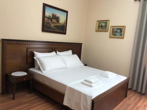 Berat House | Villa Garden