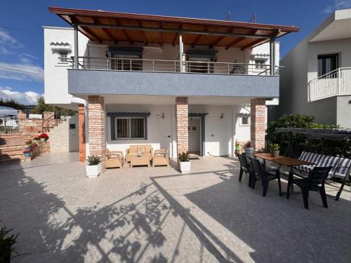 Ksamil Apartment | Villa Guximi