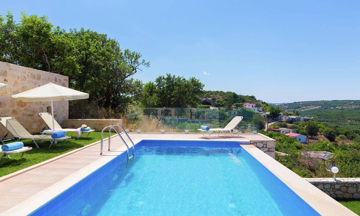 Achlades Villa | Villa in Crete with Private Pool & Beaches Nearby