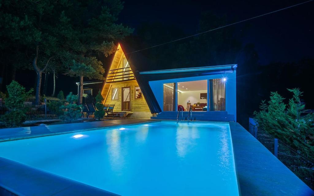 Bresalc Ski Chalet | Villa in Stanishor, Gjilan