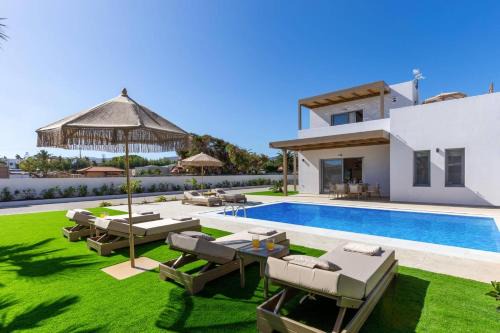 Agkisaras Villa | Villa Kamelia Seaside Almyra by Villa Plus