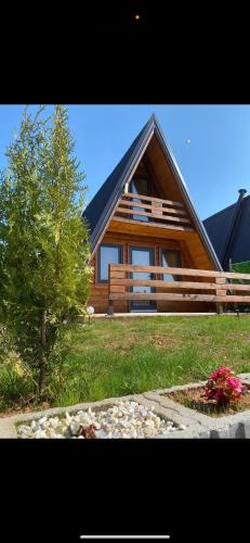 Donje Gadimlje Villa | Villa Konezal