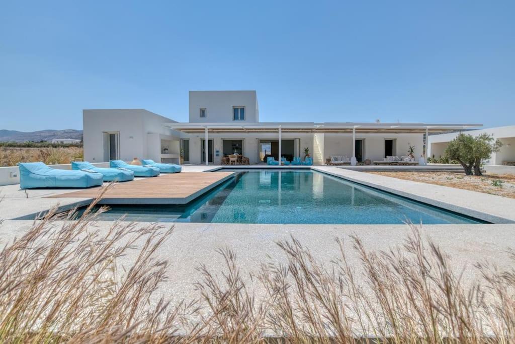 Paros Villa | Villa Lámpsi - Spacious & modern