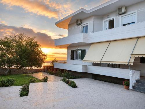 Sarande House | Villa Merka