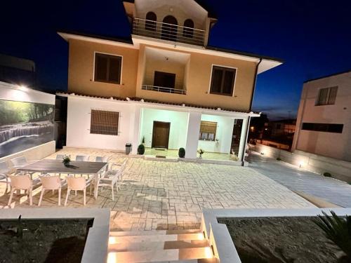 Golem House | Villa Mondi