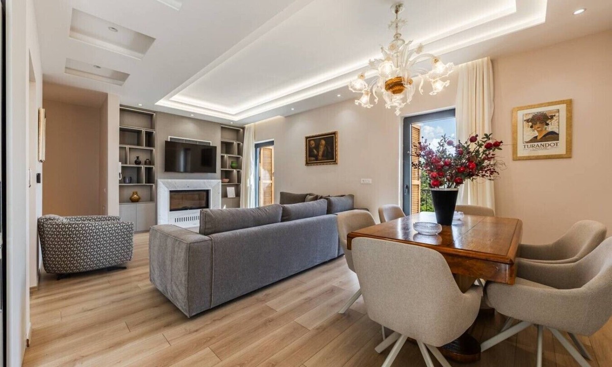 Korce Villa | Villa Morava No.74 | Belvedere Korça by PikHost