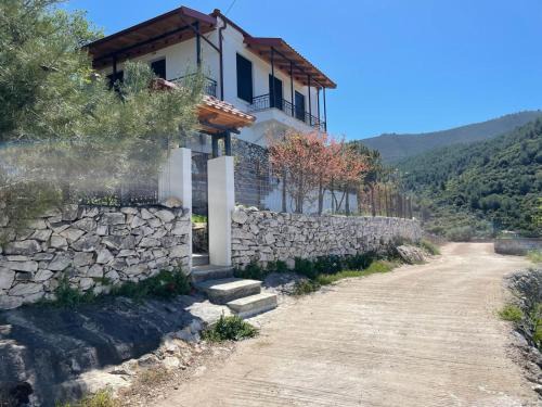 Kallirakhi Villa | Villa Nadya