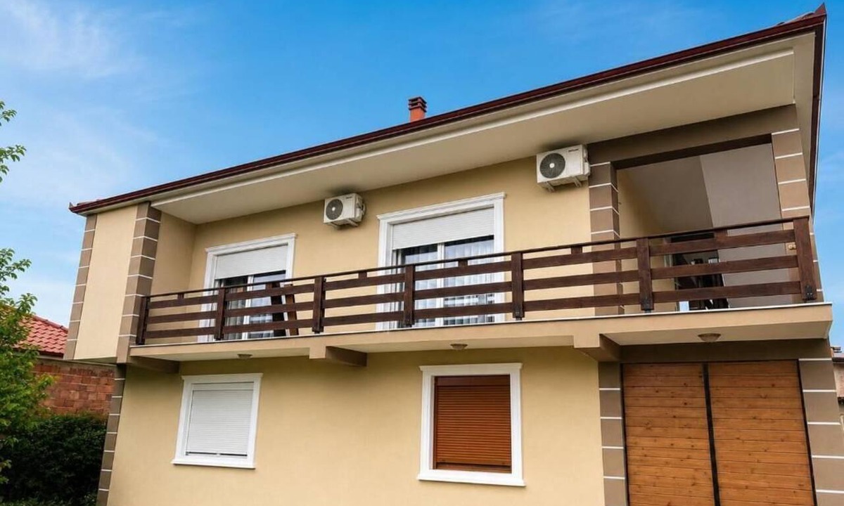 Pogradec Apartment | Villa Nathanael Elegant Holiday Home Near Lake Ohrid