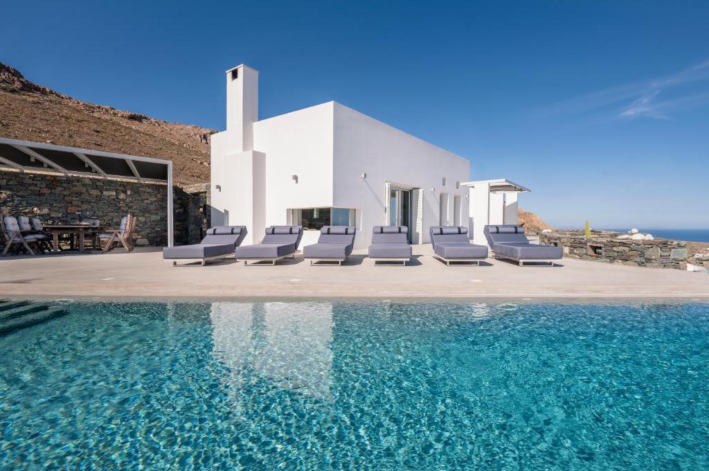 Syros Villa | VILLA NITES
