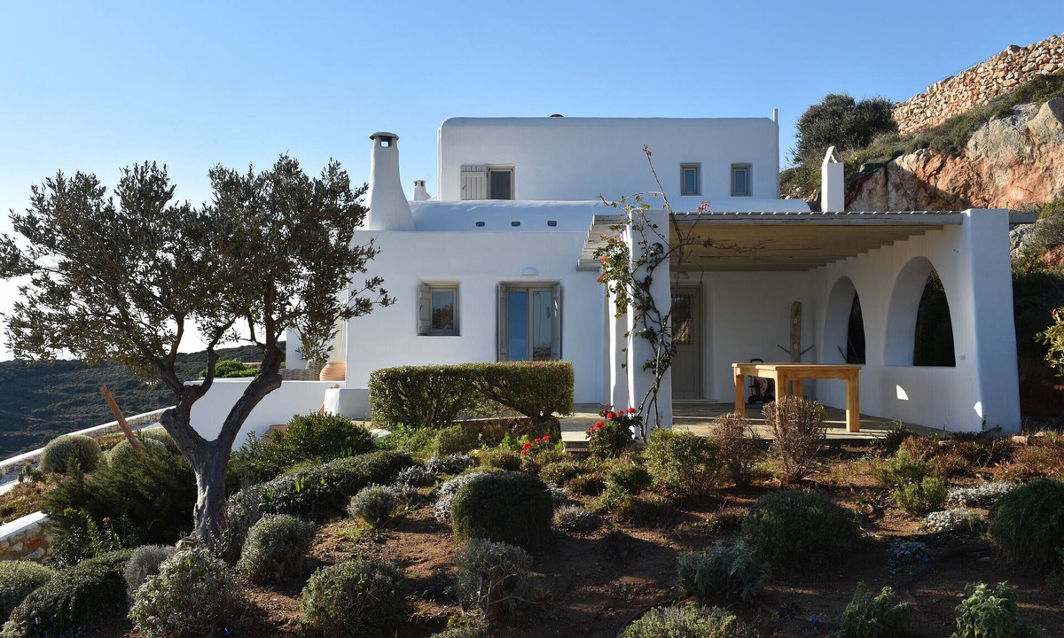 Paros Villa | Villa Oliviers · Deluxe Villa - Infinity Pool & He