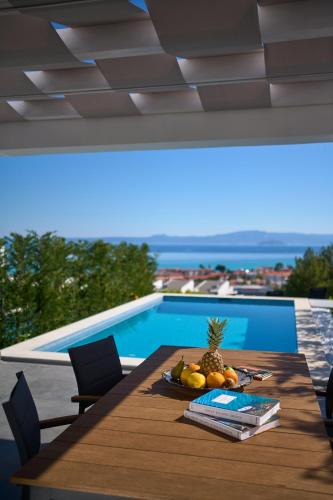Haniotis Villa | Villa Paradisio 2, Pool, Sea View