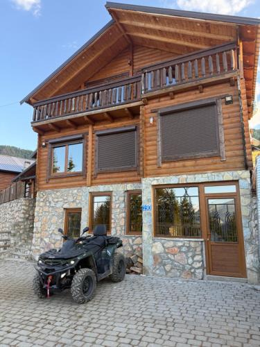 Pejë Villa | Villa Peak