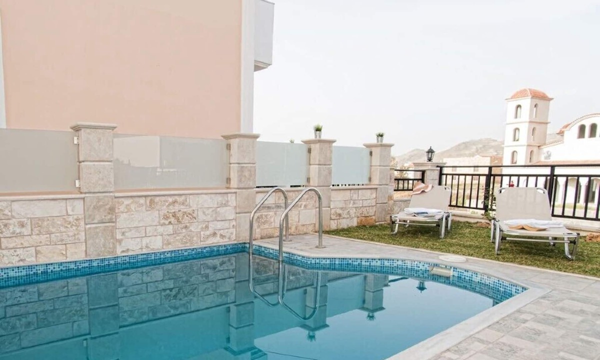 Panormos Villa | Villa Peonia - 4 Bedrooms, Few Steps from the beach