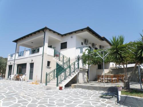 Potos House | Villa Rodia 4 guests