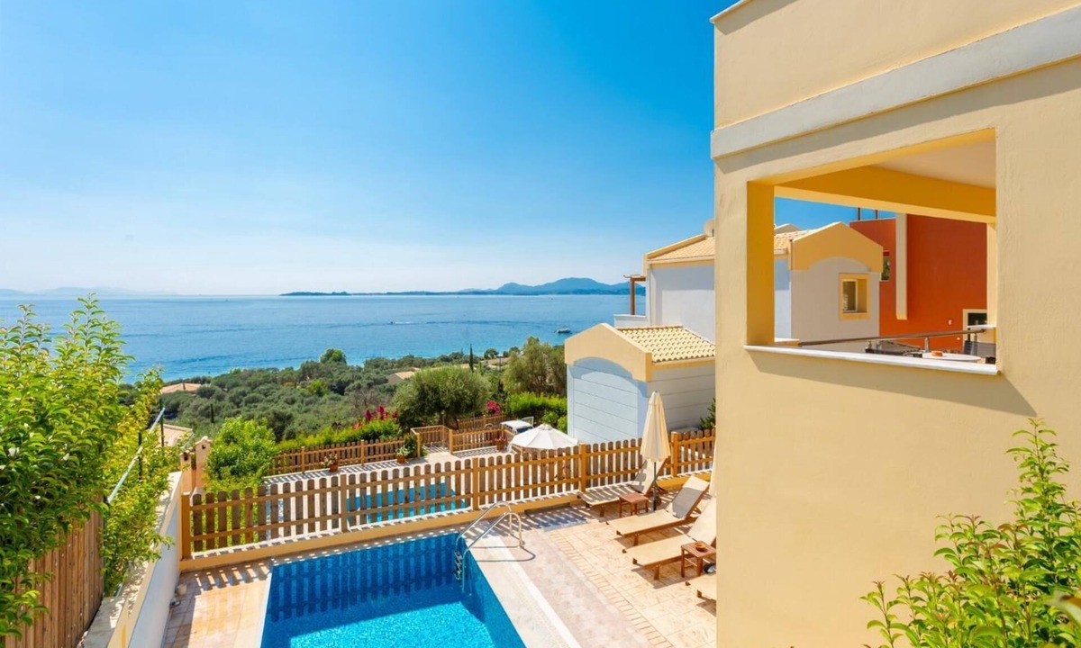 Barbati Villa | Villa Sequoia Yellow