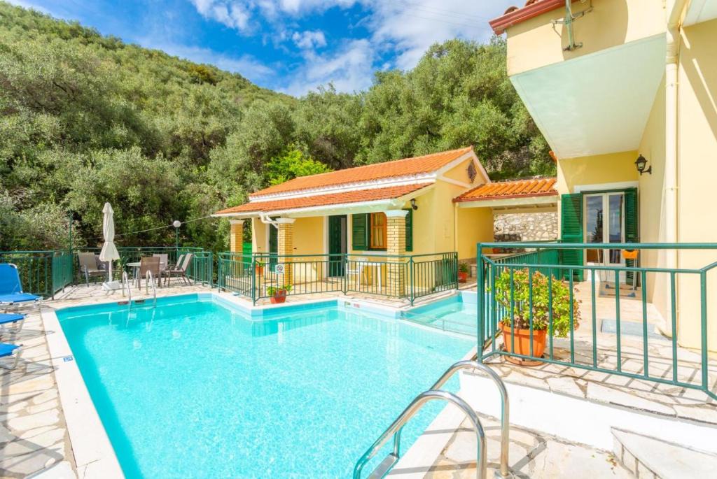 Nisaki Villa | Villa Sofia