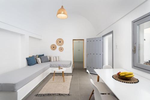 Kamari Villa | Villa Tholos & Prive Jacuzzi