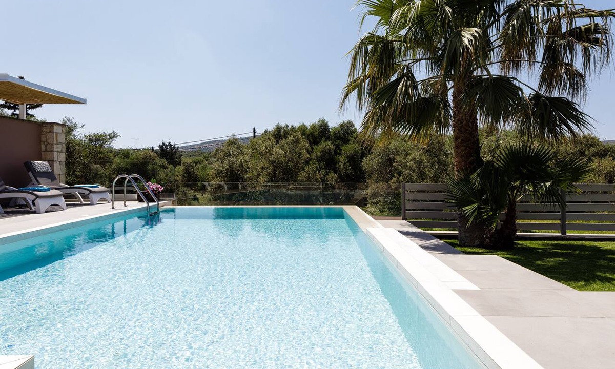 Kolymbari Villa | Villa Veni - Hidden Gem in Olive Grove by etouri