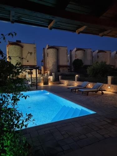 Afytos Villa | Villa White Lotus with private pool