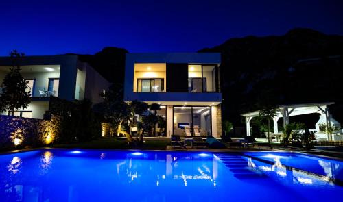 Palase Villa | Villa White Pearl