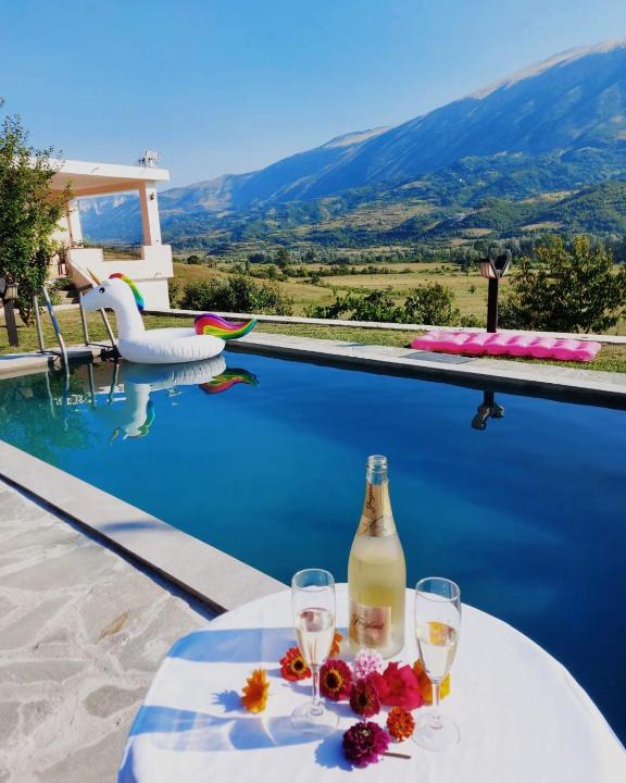 Sinje Villa | Villa Xheni