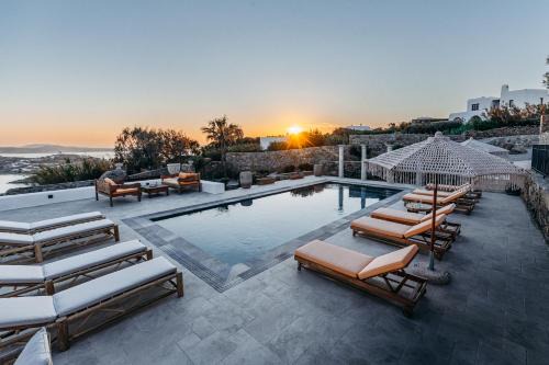 Paraga Villa | Villa Zina Sunset View St Lazaros 8 Bedrooms