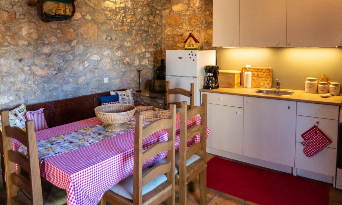 Megalo Chorio House | Village house in studio style fully renovated, stunning sea and mountain views.