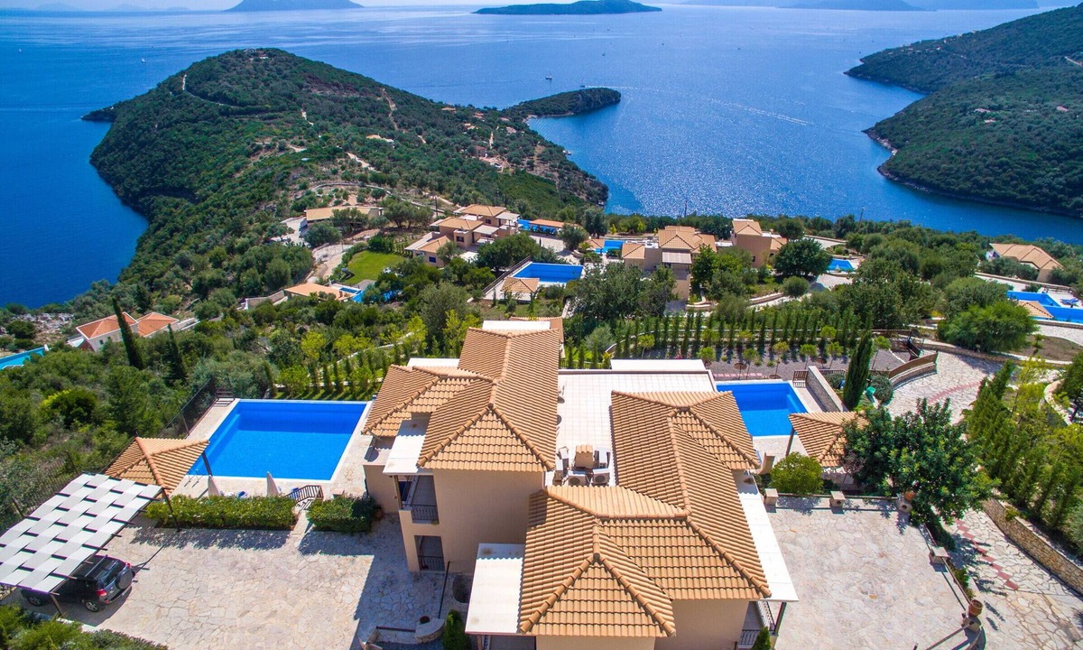 Sivota Villa | VILLAS ADIORA - Luxury Spacious Villas for Big Groups