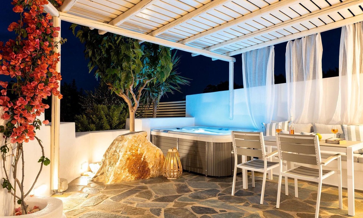 Naousa Villa | Votsalo Suite in Paros