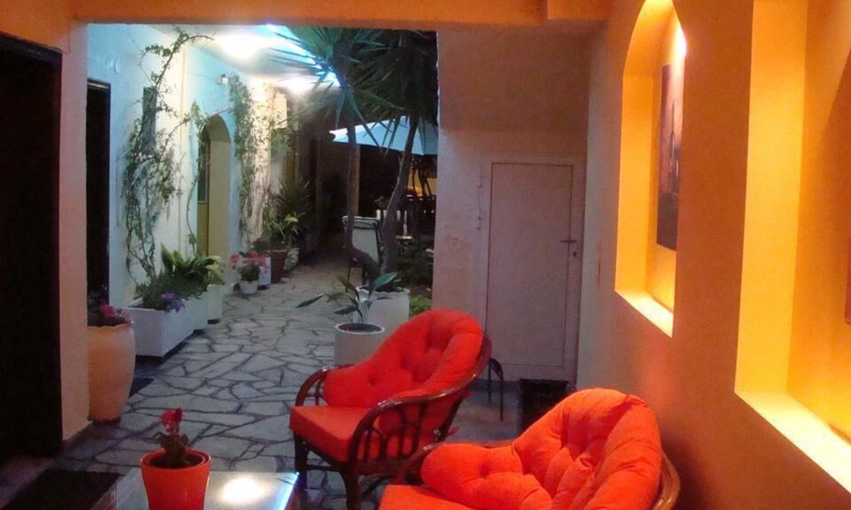 Neos Marmaras Bed & Breakfast | Welcome To Hotel petunia, In Neos-marmaras,xalkidiki ,greece, triple room 7