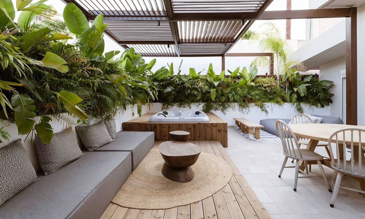 Kallithea Apartment | Welcome to this stylish and modern ground-floor apartment.