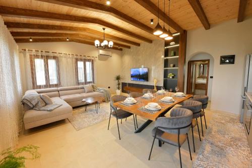 Shkoder Villa | White Pearl Villa