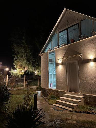 Velipoje Villa | White Villa