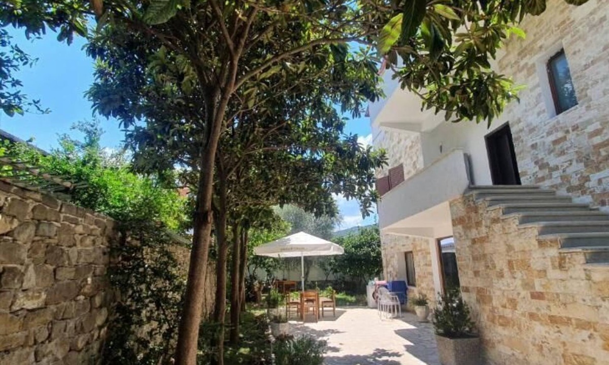 Berat Bed & Breakfast | Xho's Forest Guest House