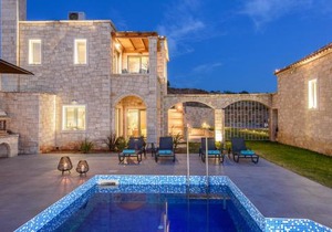 Caldera Theros Villas