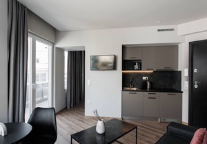 Charming 1BR Apartment at WYZ Athens in Athens